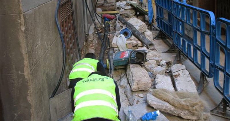 TAGUS sustituye y amplia la red de abastecimiento en la calle Sierpe de Toledo