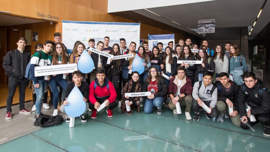 Más de 150 estudiantes de Secundaria conmemoran con FACSA el Día Mundial del Agua en la UJI