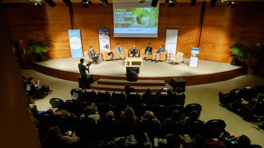 FACSA analiza en Ibiza cómo ayudar a construir ciudades sostenibles desde el sector del agua