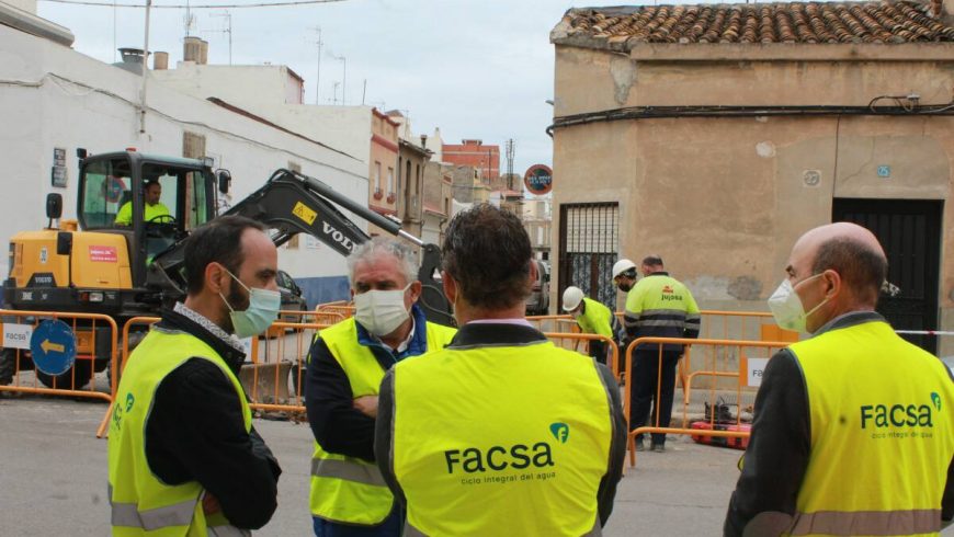 FACSA avanza en el Plan de renovación de las redes de abastecimiento y alcantarillado en varias calles de Burriana