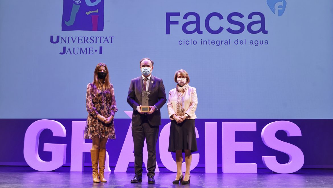 FACSA y FOBESA reciben un reconocimiento por su colaboración estratégica con la Universitat Jaume I
