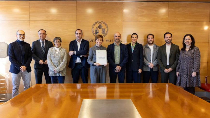 Nace en la UV una cátedra pionera que conecta agua y bioenergía para hacer frente a los retos medioambientales