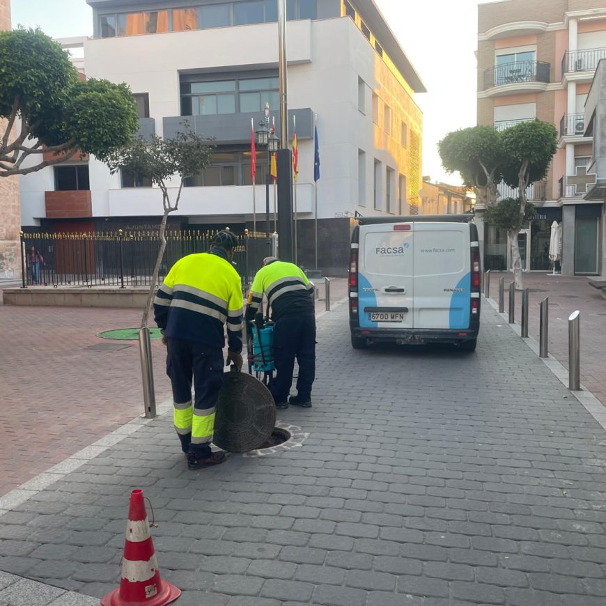 Facsa refuerza los trabajos preventivos en la red de saneamiento de Xilxes ante la subida de temperatura